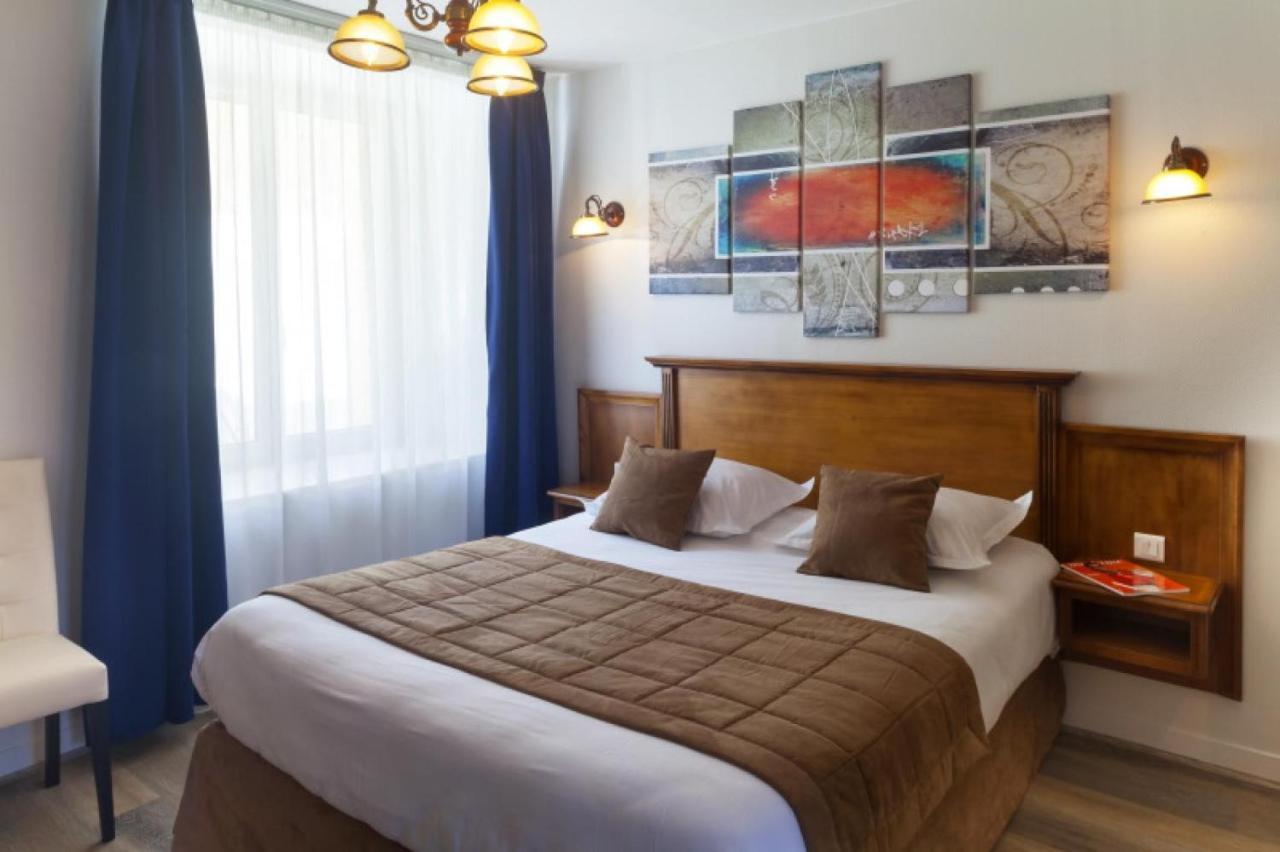 Logis Hotel & Restaurant Du Sauvage La Ferté-Gaucher Kültér fotó